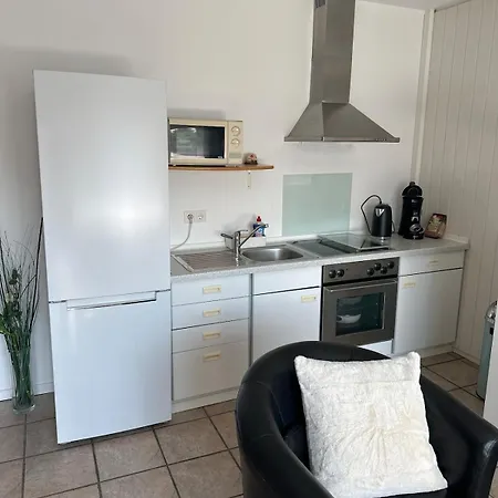 Oase Fuer Reisende & Geschaeftsleute Apartament